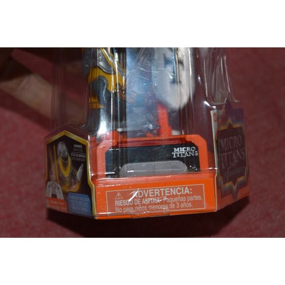 HEXBUG Micro Titans, RC Brawler Bots, The Knight - Picture 3 of 5